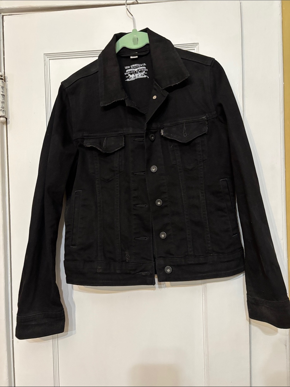 Levi's Black Denim Trucker Jacket - Classic Fit